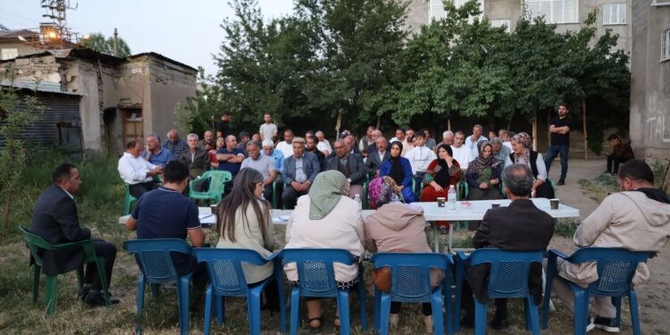 Wan’da halk buluşmaları: Daha büyük bir mücadele başlıyor