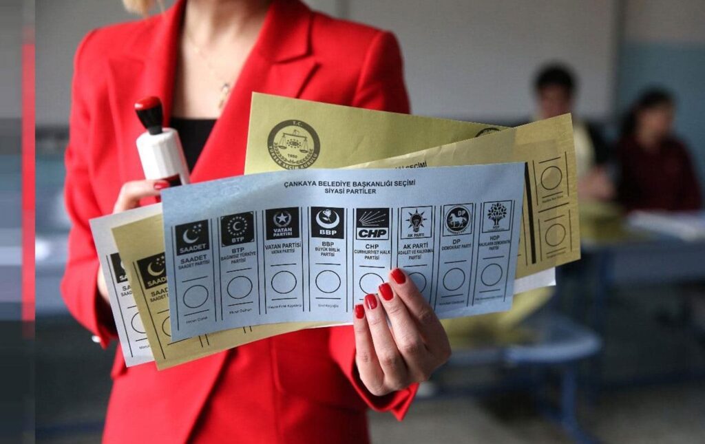 Yargıtay verilerine göre son 6 ayda AKP 256 bin üye kaybetti