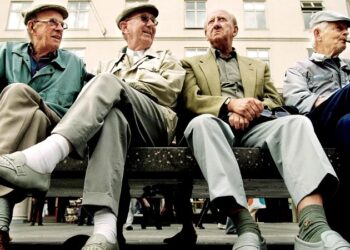 Yaşlı nüfus ileride daha fazla çalışmak durumunda kalacak