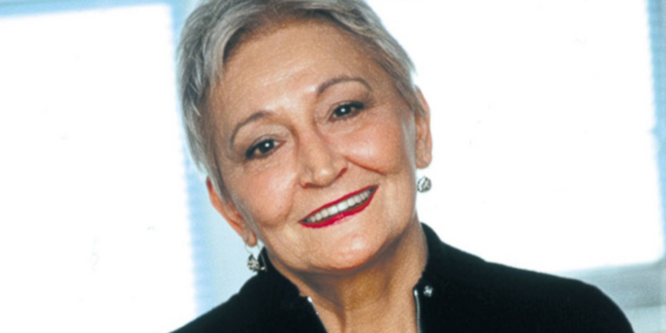 Yazar Pınar Kür, hayatını kaybetti