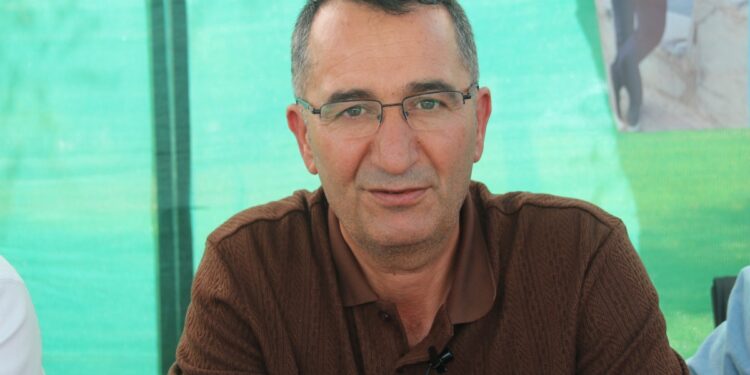 Yazar Taç: Sürece sıkı sıkıya tutunalım