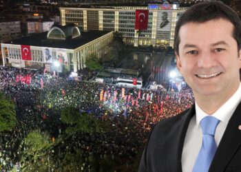 Zafer Partisi'nde Üst Düzey 'Saraçhane' İstifası