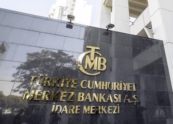 Merkez Bankası faizi 300 baz puan düşürdü