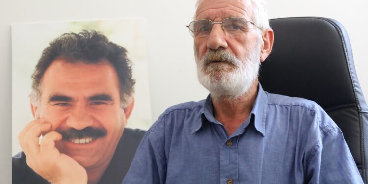 ‘Mezarlıklar onarılarak ailelerin ziyaretlerine açılmalı’