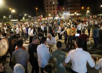 Bazîd’de Barış ve Demokratik Toplum Şöleni