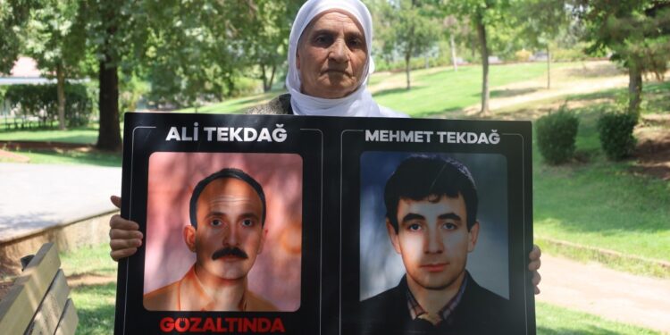 İki kardeş, 2 evlat, baba ve yeğen acısını yaşadı: Barış istiyoruz