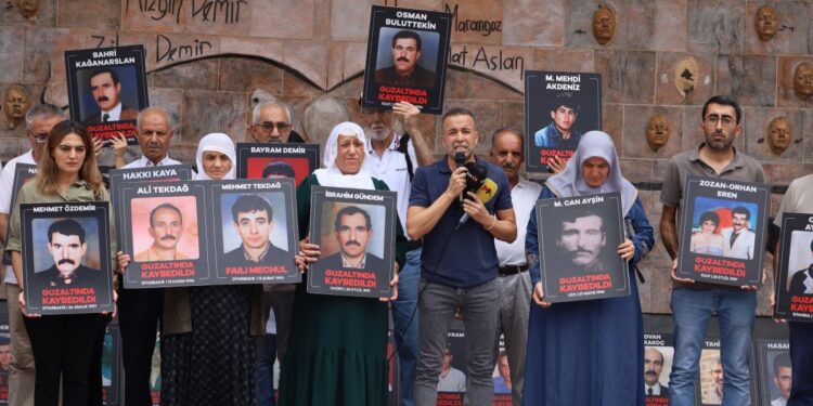 Kayıp yakınlarından 4 kentte adalet talebiyle eylem