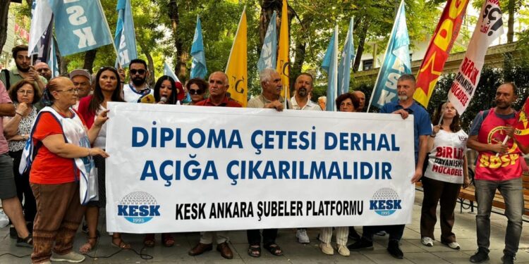 KESK: Sahte diplomalara karşı sesimizi yükseltelim