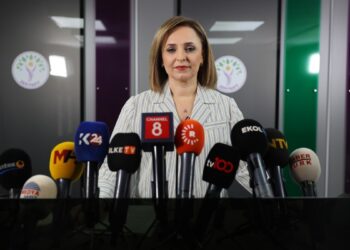DEM Parti’den İBB operasyonuna tepki: Seçmen iradesine müdahaledir