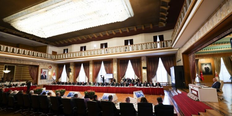 Baro başkanları: Türkiye kendi modelini geliştirmeli