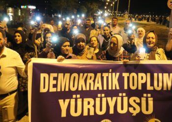 Tetwan’da ‘Barış ve Demokratik Toplum Yürüyüşü’