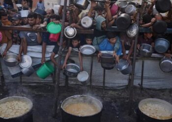 Gazze’de 2’si çocuk 11 kişi daha açlıktan hayatını kaybetti