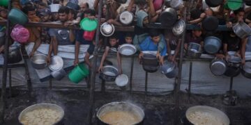 Gazze’de 2’si çocuk 11 kişi daha açlıktan hayatını kaybetti