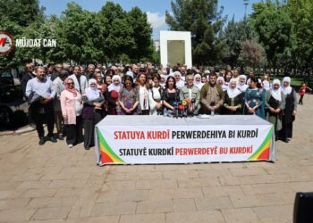Kürtlerin yüzde 97,9’u tüm kademelerde anadilde eğitim istiyor