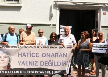 Tutsak Hatice Onaran’a para gönderme eylemi