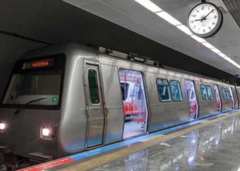 CHP’nin mitingi öncesi Beyoğlu’na çıkan metro çıkışları kapatıldı
