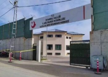 Özgül Saki, Nanaxaanım Babazade’yi GGM’de ziyaret etti