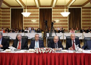 Eski Meclis başkanları komisyon toplantısında