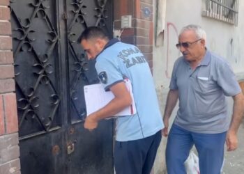 Kürtçe ders veren derneğin kapısına mühür vuruldu