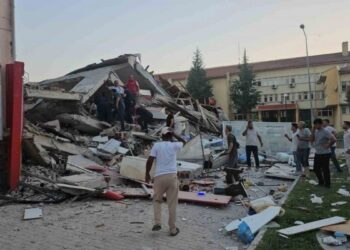Bakan Kurum Balıkesir depreminin hasar bilançosunu açıkladı