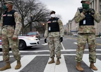 Trump’ın kararı sonrası Ulusal Muhafız Birlikleri sokağa çıktı