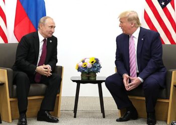 Trump ve Putin Alaska’da bir araya geldi