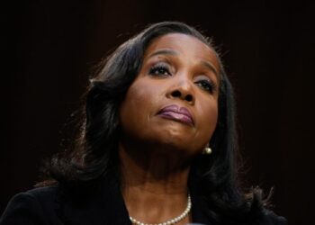 Fed üyesi Lisa Cook, Trump’a dava açtı