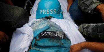 İsrail 247 gazeteciyi katletti