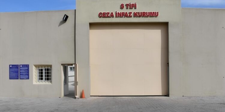 Antalya Cezaevi’nde tedavi hakkı engelleniyor