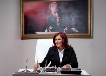 Özlem Çerçioğlu CHP’den istifa etti