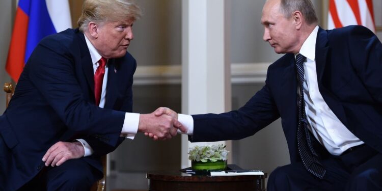 Trump ve Putin Alaska’da bir araya gelecek
