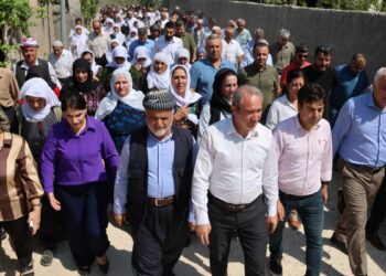 Karagöl ve Aydoğmuş’un taziyesine kitlesel ziyaret