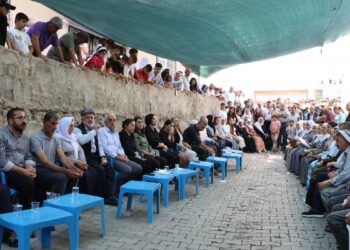 Yüzlerce kişi Tünç’ün taziyesine yürüdü