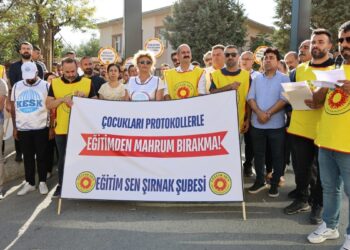 Şirnex’te öğrencilere ajanlık dayatması protesto edildi