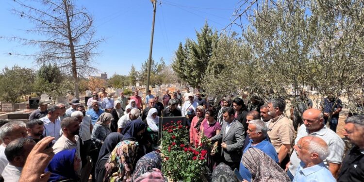 Bazo Yılmaz mezarı başında anıldı