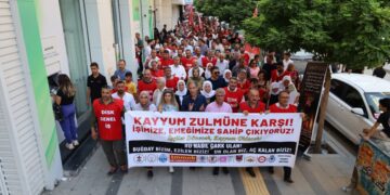 İşçi eylemleri ‘Hırsızlar gidecek halk gelecek’ sloganlarıyla devam ediyor