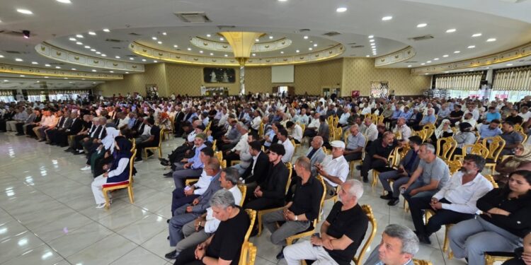 Wan Kent Konseyi 3 bin kişiyle toplandı