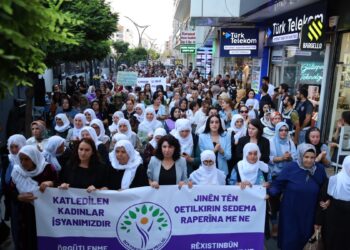 Kadınlar Wan’da yürüdü: Öz savunma temel hakkımız ve örgütlülüğümüzdür
