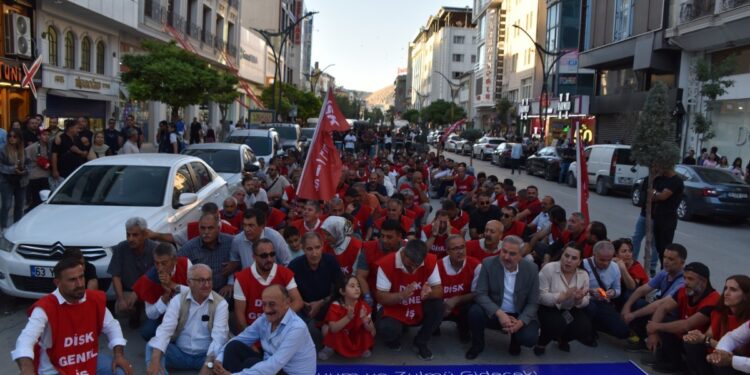 Kayyımın işten çıkardığı 223 işçiden ‘kararı geri alın’ çağrısı