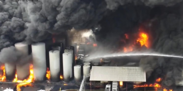 ABD'deki Fabrikada Dev Patlama! Bölge Halkı Tahliye Edildi: 35 Kurum Harekete Geçti