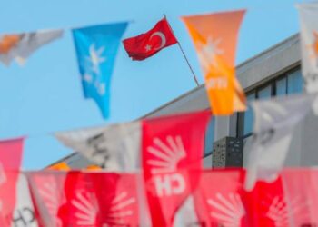 "AK Parti, sandıkta alamadığı yerleri soruşturmayla korkutarak kazanmaya çalışıyor"