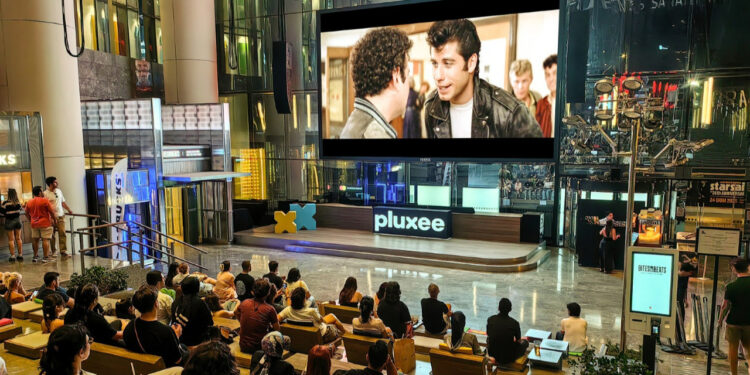 Açık Havada Ücretsiz Sinema Keyfi Eylül Ayında da Sürüyor