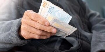 Ağustos ayı yaşlı ve engelli aylıkları hesaplara yatırılmaya başlandı