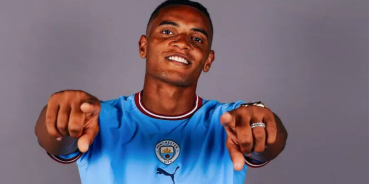Akanji Yanıtladı: Yıldız Oyuncu Galatasaray'a Mı Geliyor?