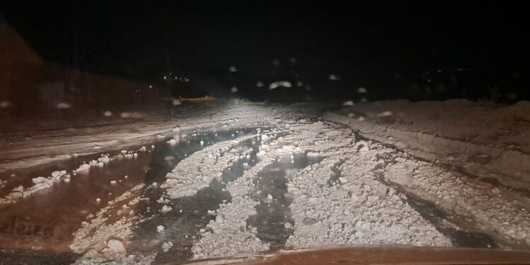 Ankara'da Ağustosta Sel Felaketi: Yollar Göle Döndü, Araçlar Sürüklendi