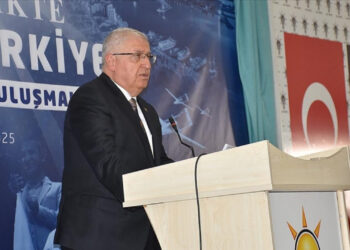 Bakan Güler: PKK ve İltisaklı Gruplar Silahlarını Teslim etmeli!