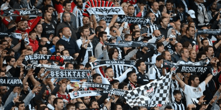 Beşiktaş O İsmi Kadrodan Çıkarttı