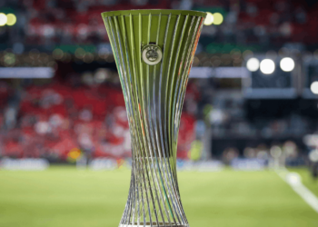 Beşiktaş ve Başakşehir'in UEFA Konferans Ligi'ndeki Rakipleri Belli Oldu