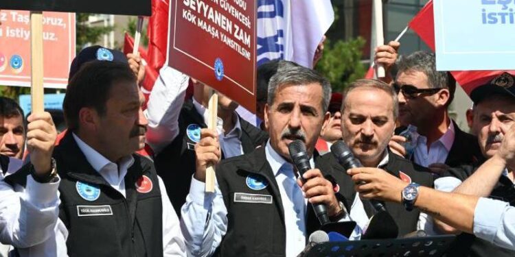 Bize masa başı rakam değil, alın terimizin karşılığı olan rakam gerekiyor