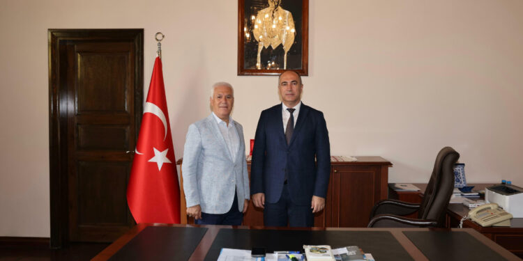 Bursalı Besicilere 2 Destek Birden! Belediye Başkanı Yeni Projeyi Duyurdu